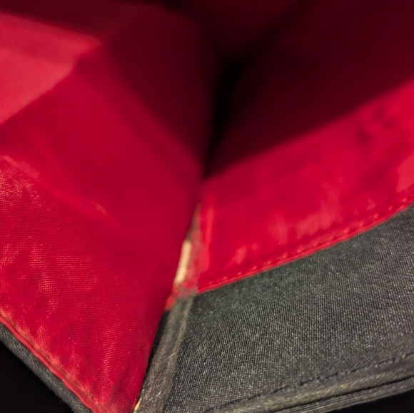 HOLT Renfrew Tote Bag - Picture 6 of 6